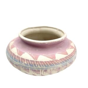 Native American Pottery NAVAJO New Mexico Pink Vase 5” X 7”Signed Ernie Watchman